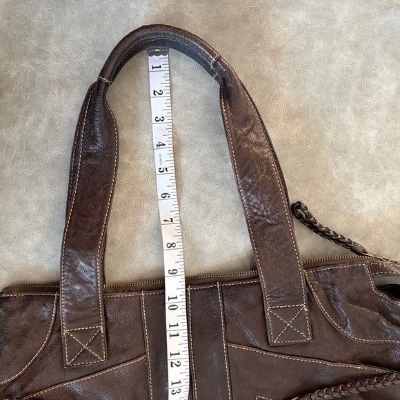 Danier dark brown genuine leather duffle shoulder bag - Picture 14 of 15